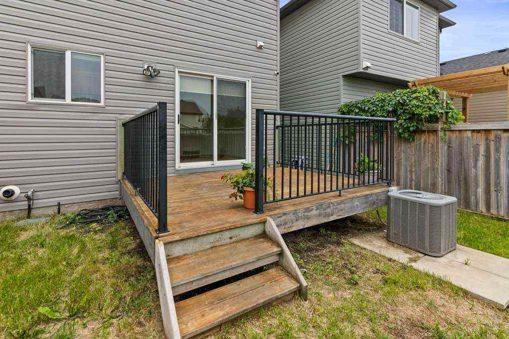 MLS® A2266917 - 2013 New Brighton Park SE in New Brighton Calgary, Residential