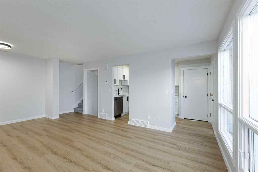 MLS® A2266918 - Unit #39 116 Silver Crest Drive NW in Silver Springs Calgary, Residential