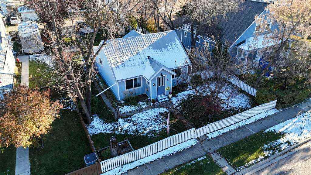 MLS&reg; # A2266920 - 4835 7 Avenue  in NONE Edson, Residential Open Houses