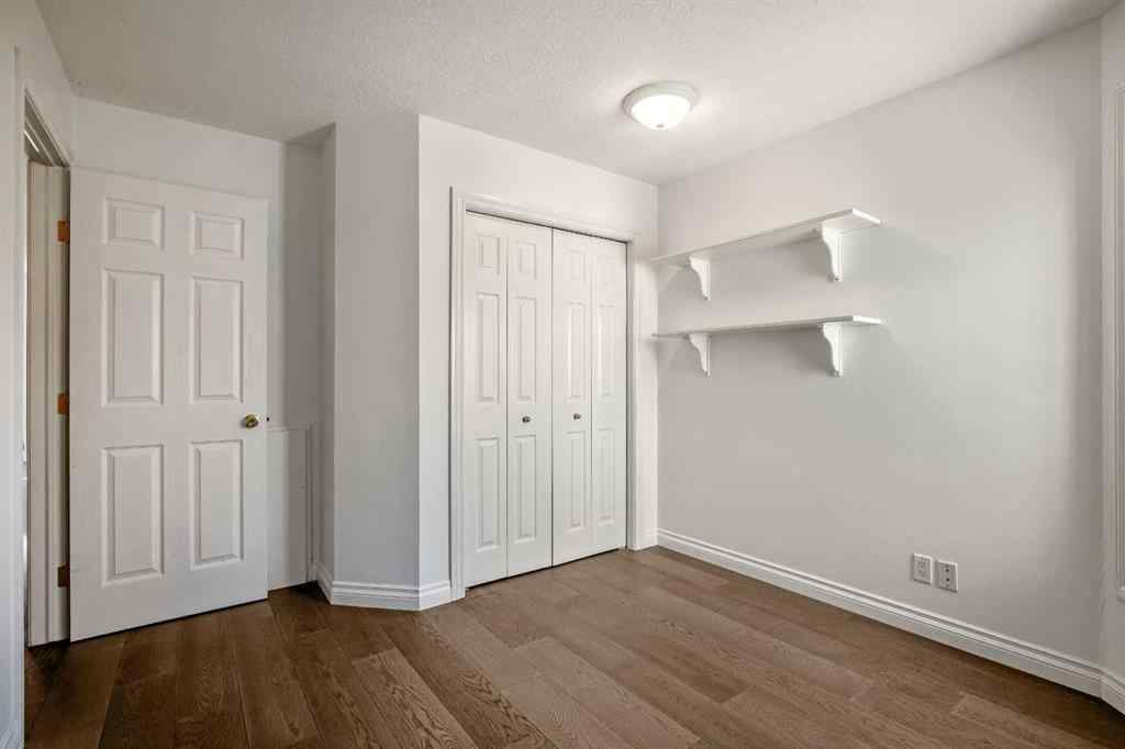 MLS® A2266921 - Unit #206 630 10 Street NW in Sunnyside Calgary, Residential