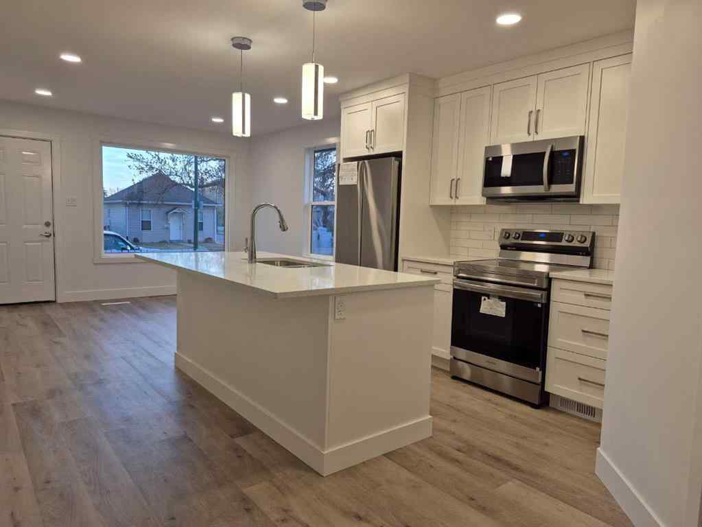 MLS® A2266926 - 1605 3 Avenue N in Westminster Lethbridge, Residential