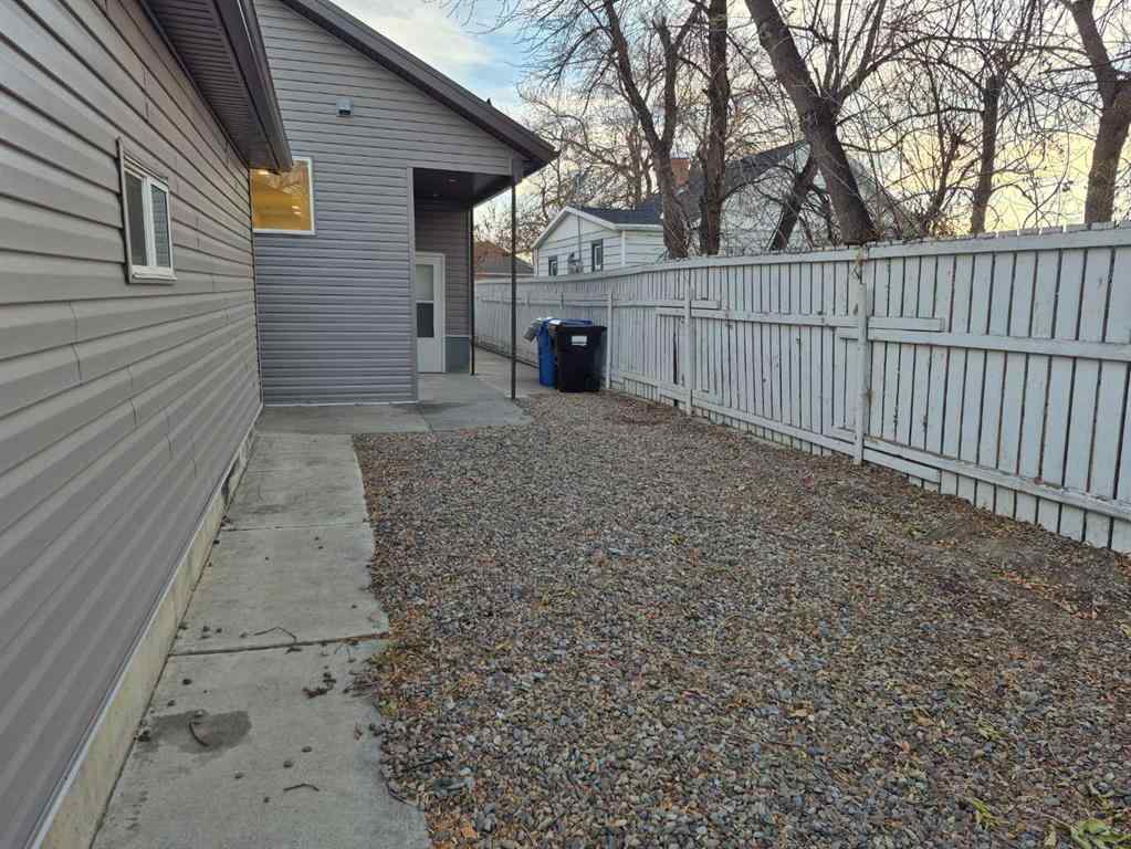 MLS® A2266926 - 1605 3 Avenue N in Westminster Lethbridge, Residential