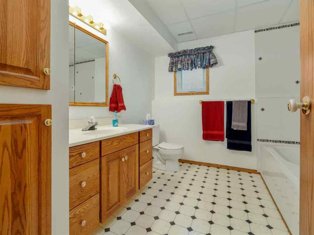 MLS® A2266927 - 2120 17A Avenue  in NONE Coaldale, Residential