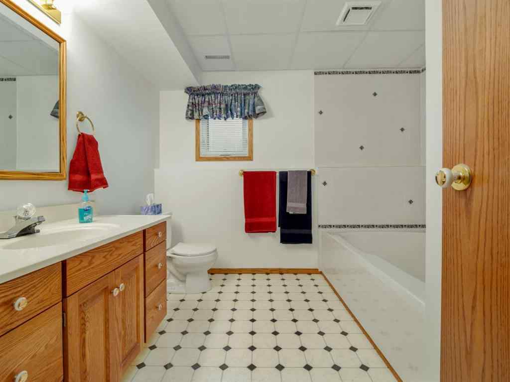 MLS® A2266927 - 2120 17A Avenue  in NONE Coaldale, Residential