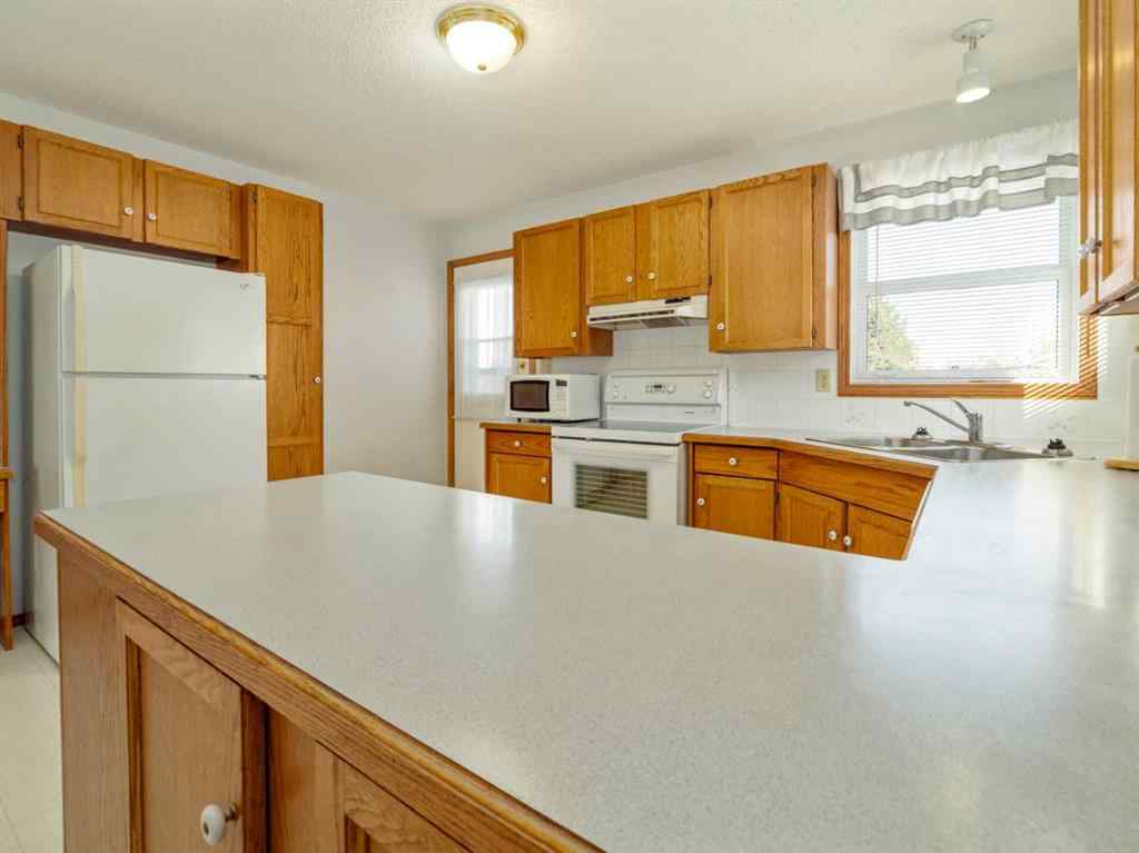 MLS® A2266927 - 2120 17A Avenue  in NONE Coaldale, Residential