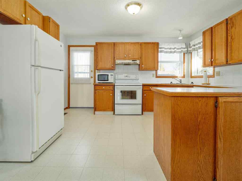 MLS® A2266927 - 2120 17A Avenue  in NONE Coaldale, Residential