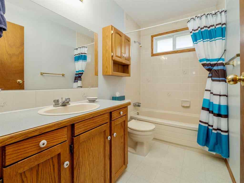 MLS® A2266927 - 2120 17A Avenue  in NONE Coaldale, Residential