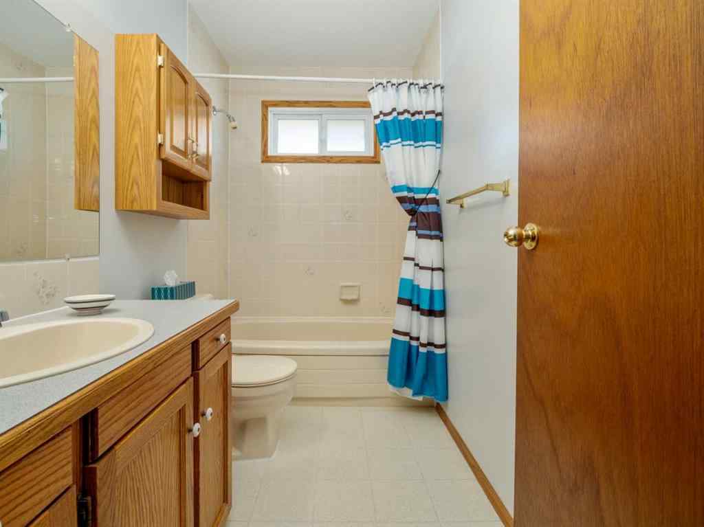 MLS® A2266927 - 2120 17A Avenue  in NONE Coaldale, Residential