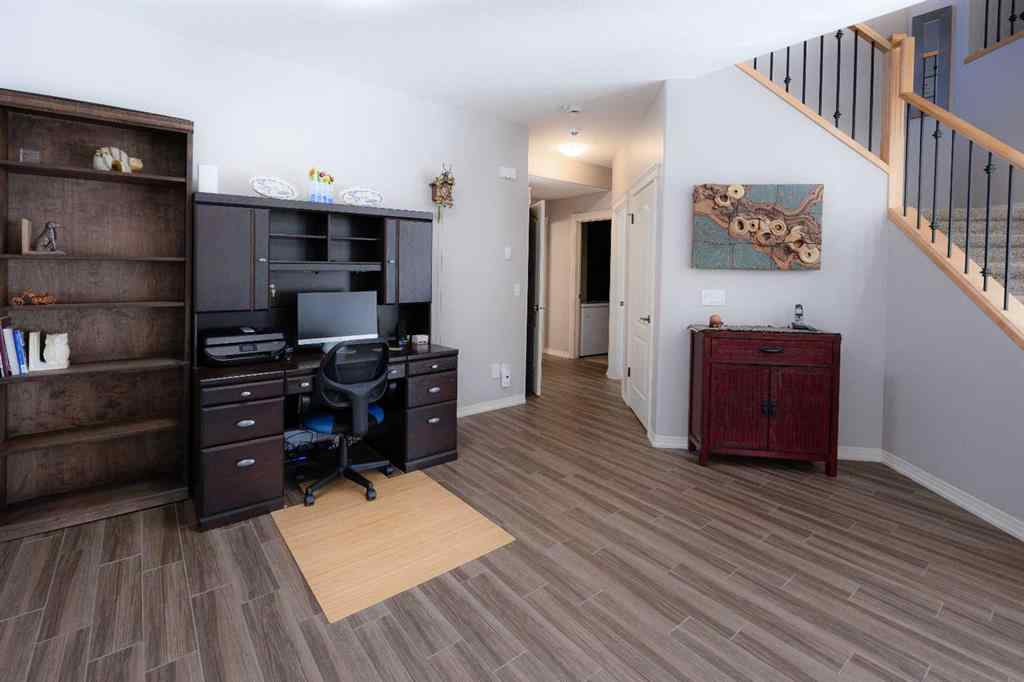 MLS® A2266930 - 17 River Ridge Link NW in Northwest Crescent Heights Medicine Hat, Residential