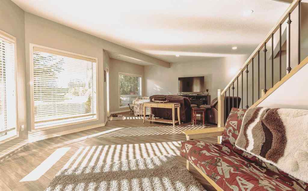 MLS® A2266930 - 17 River Ridge Link NW in Northwest Crescent Heights Medicine Hat, Residential