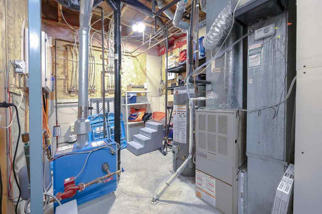 MLS® A2266930 - 17 River Ridge Link NW in Northwest Crescent Heights Medicine Hat, Residential