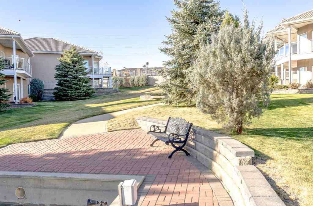 MLS® A2266930 - 17 River Ridge Link NW in Northwest Crescent Heights Medicine Hat, Residential