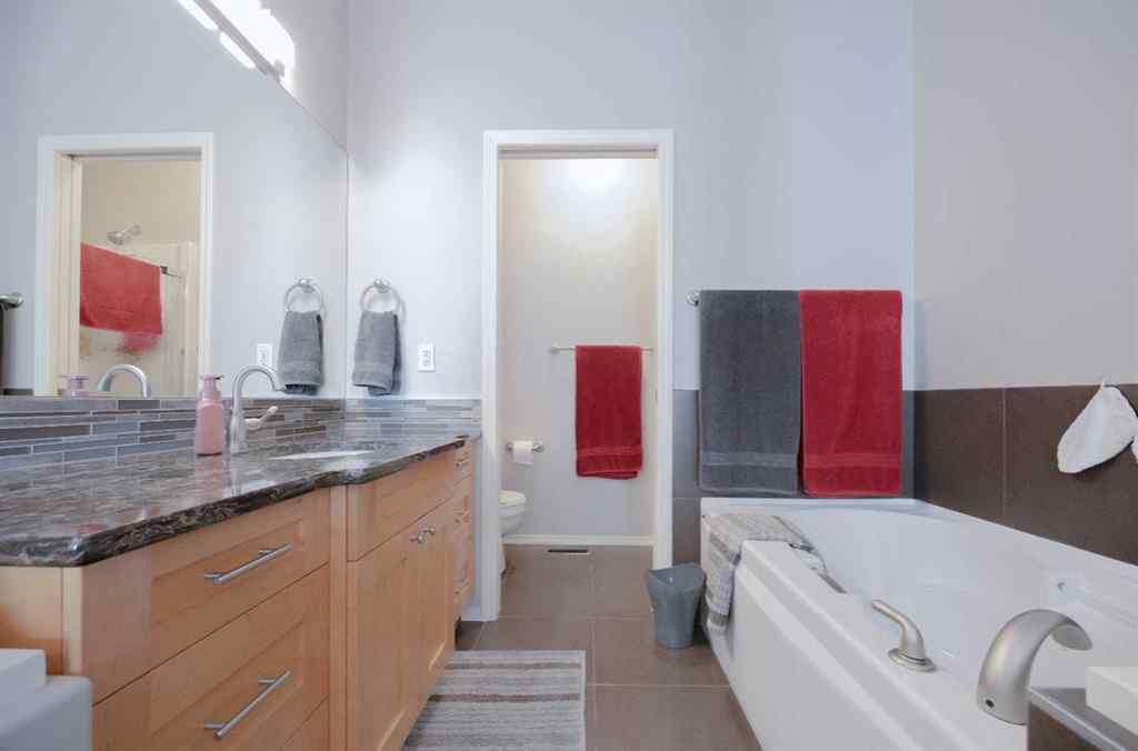 MLS® A2266930 - 17 River Ridge Link NW in Northwest Crescent Heights Medicine Hat, Residential