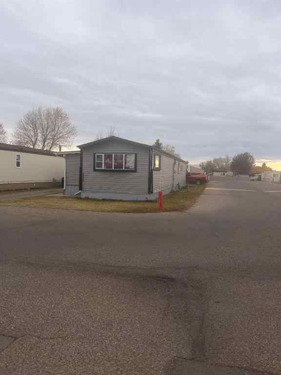 MLS® A2266932 - Unit #Unit # 224 2300 13 Street N in Bridge Villa Estates Lethbridge, Mobile