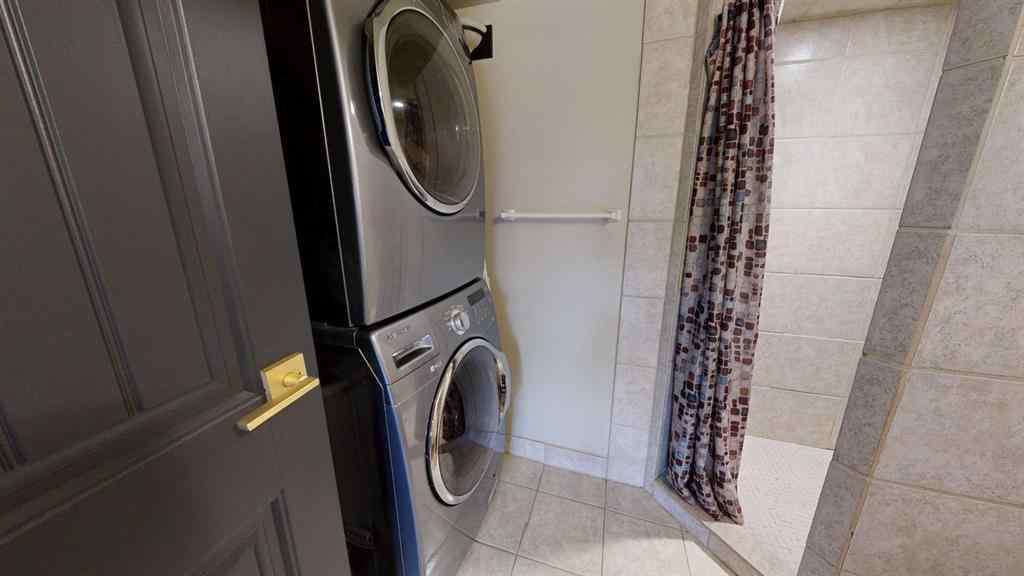 MLS® A2266934 - 6117 51 Avenue  in Rosedale Stettler, Residential