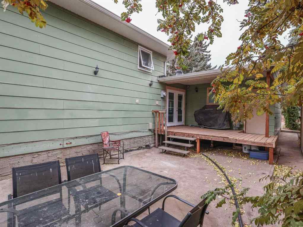 MLS® A2266934 - 6117 51 Avenue  in Rosedale Stettler, Residential