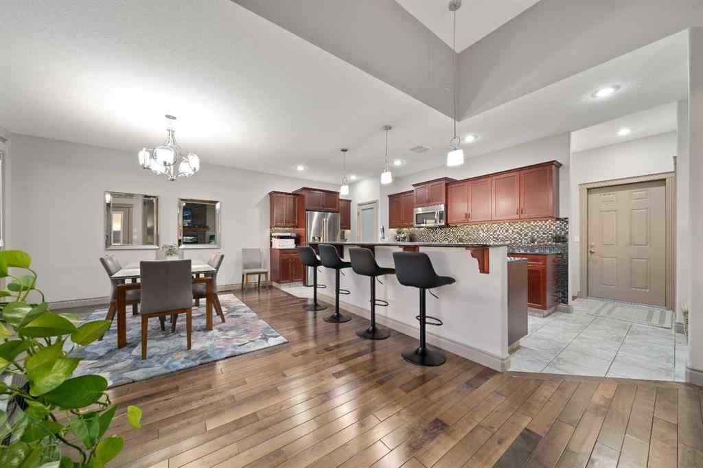 MLS® A2266936 - 30 Palisades Mews NE in Northeast Crescent Heights Medicine Hat, Residential