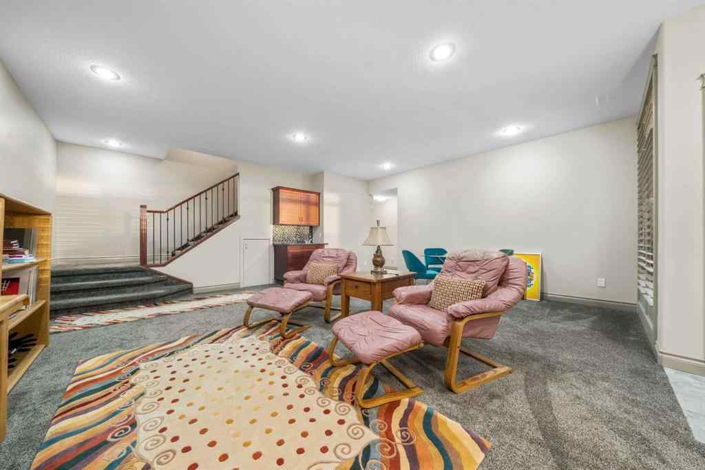 MLS® A2266936 - 30 Palisades Mews NE in Northeast Crescent Heights Medicine Hat, Residential