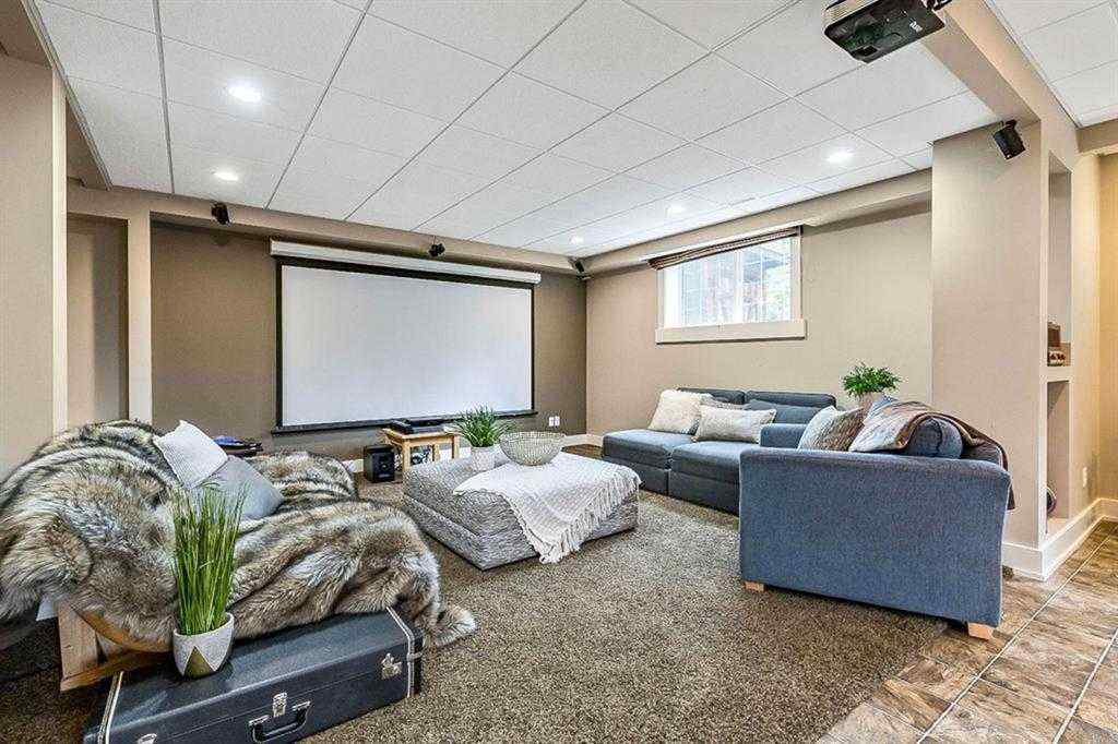 MLS® A2266937 - 315 Crystal Green Close  in Crystal Green Okotoks, Residential