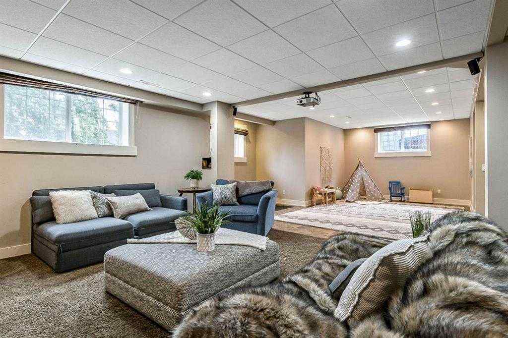 MLS® A2266937 - 315 Crystal Green Close  in Crystal Green Okotoks, Residential