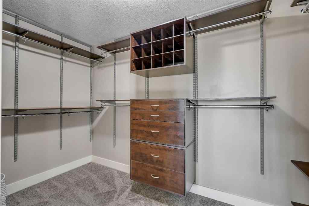 MLS® A2266937 - 315 Crystal Green Close  in Crystal Green Okotoks, Residential