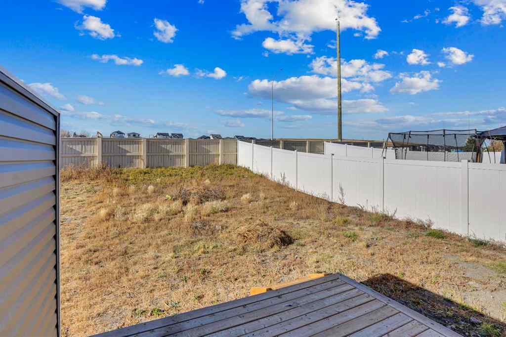 MLS® A2266938 - 1517 Bayview Point SW in Bayview Airdrie, Residential