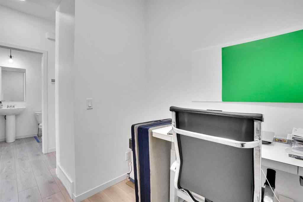 MLS® A2266938 - 1517 Bayview Point SW in Bayview Airdrie, Residential