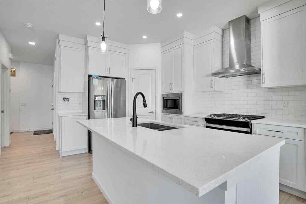 MLS® A2266938 - 1517 Bayview Point SW in Bayview Airdrie, Residential