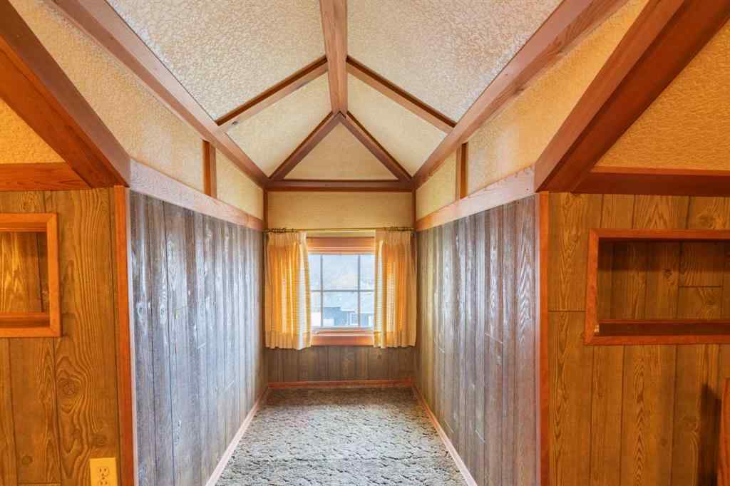 MLS® A2266939 - 61 2 Street SW in SW Hill Medicine Hat, Residential