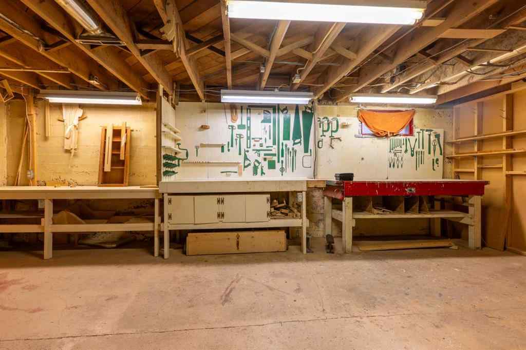 MLS® A2266939 - 61 2 Street SW in SW Hill Medicine Hat, Residential