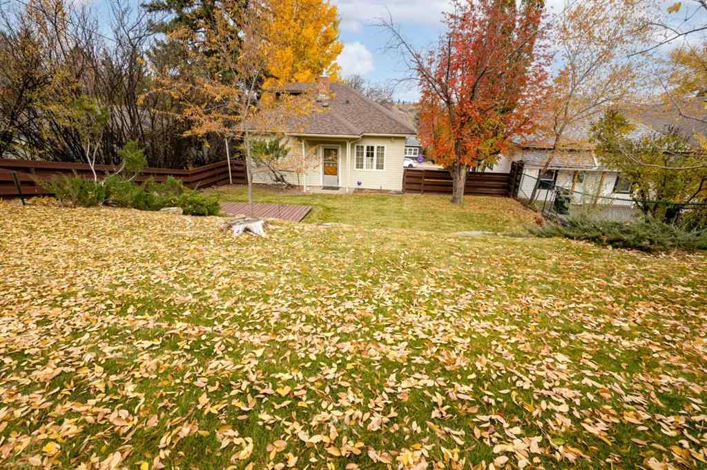 MLS® A2266939 - 61 2 Street SW in SW Hill Medicine Hat, Residential