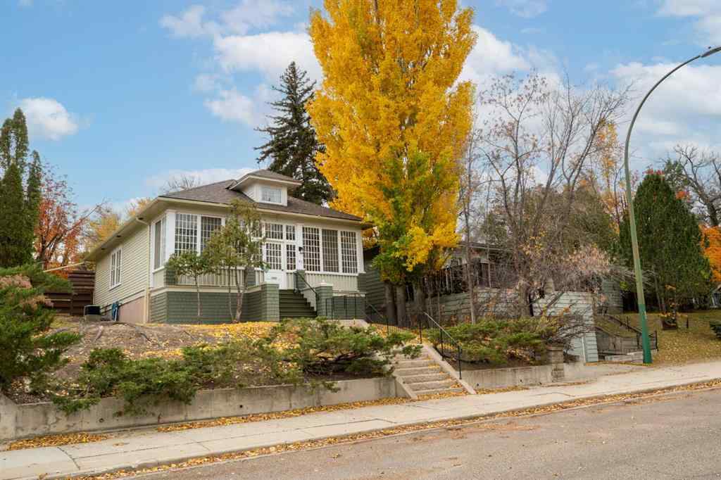 MLS® A2266939 - 61 2 Street SW in SW Hill Medicine Hat, Residential