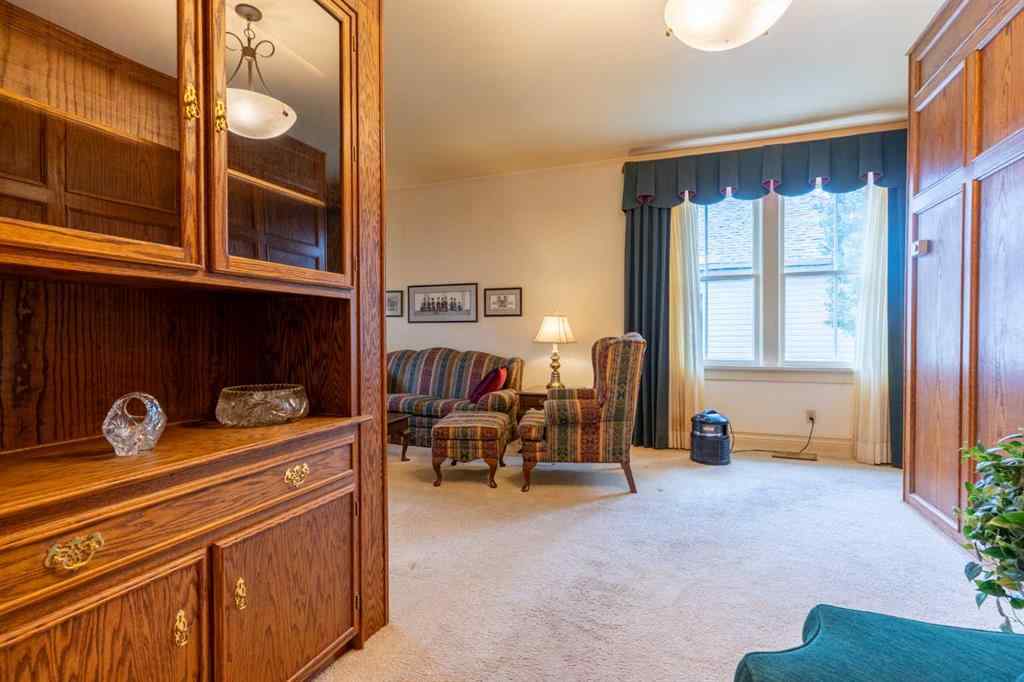 MLS® A2266939 - 61 2 Street SW in SW Hill Medicine Hat, Residential