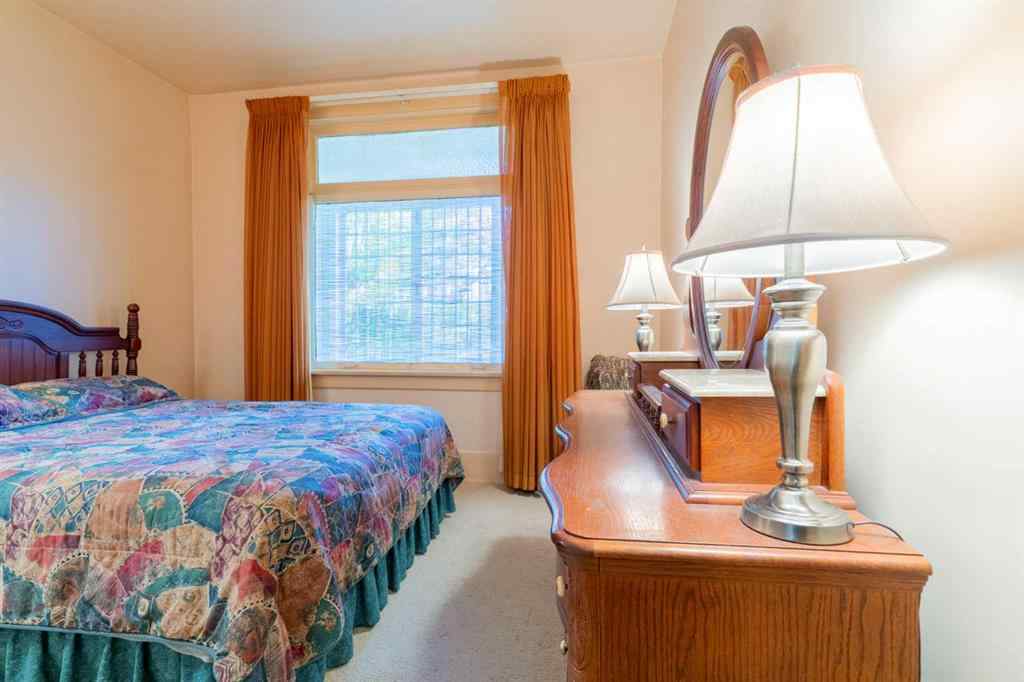 MLS® A2266939 - 61 2 Street SW in SW Hill Medicine Hat, Residential