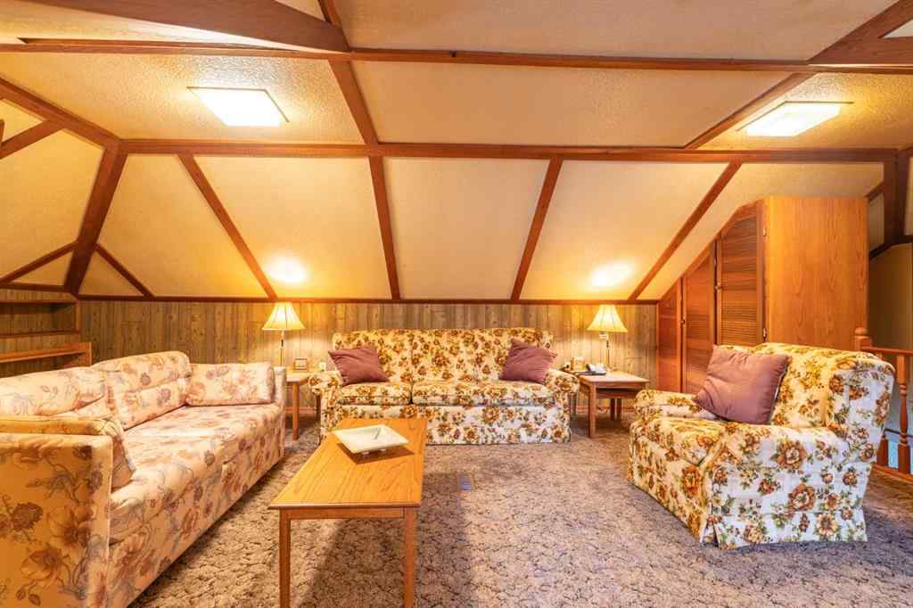 MLS® A2266939 - 61 2 Street SW in SW Hill Medicine Hat, Residential