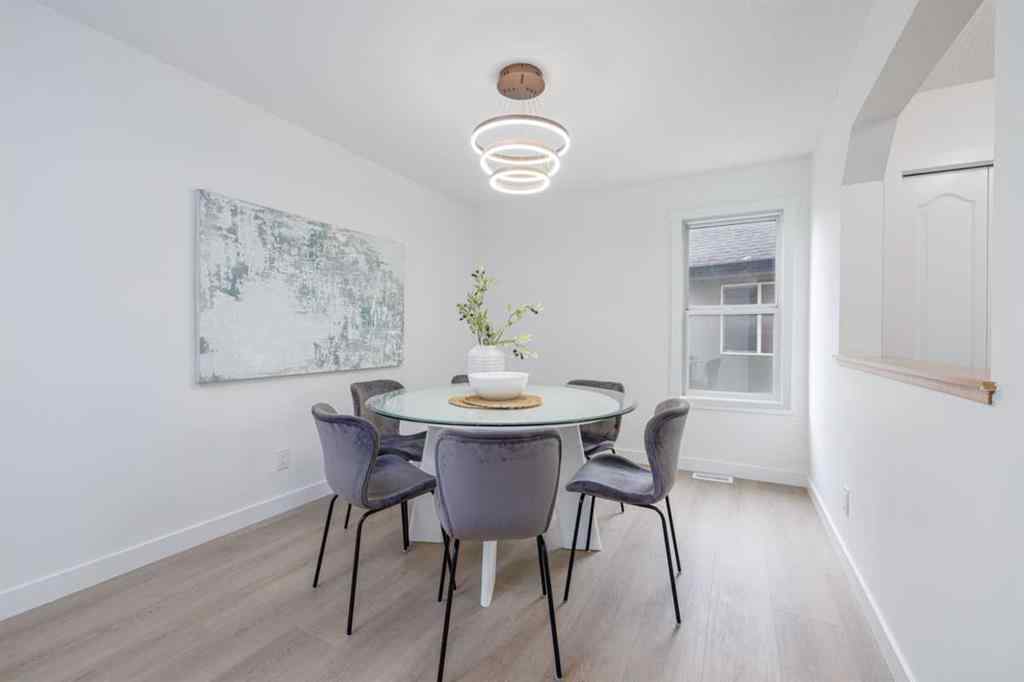 MLS® A2266940 - 208 Coopers Hill SW in Coopers Crossing Airdrie, Residential