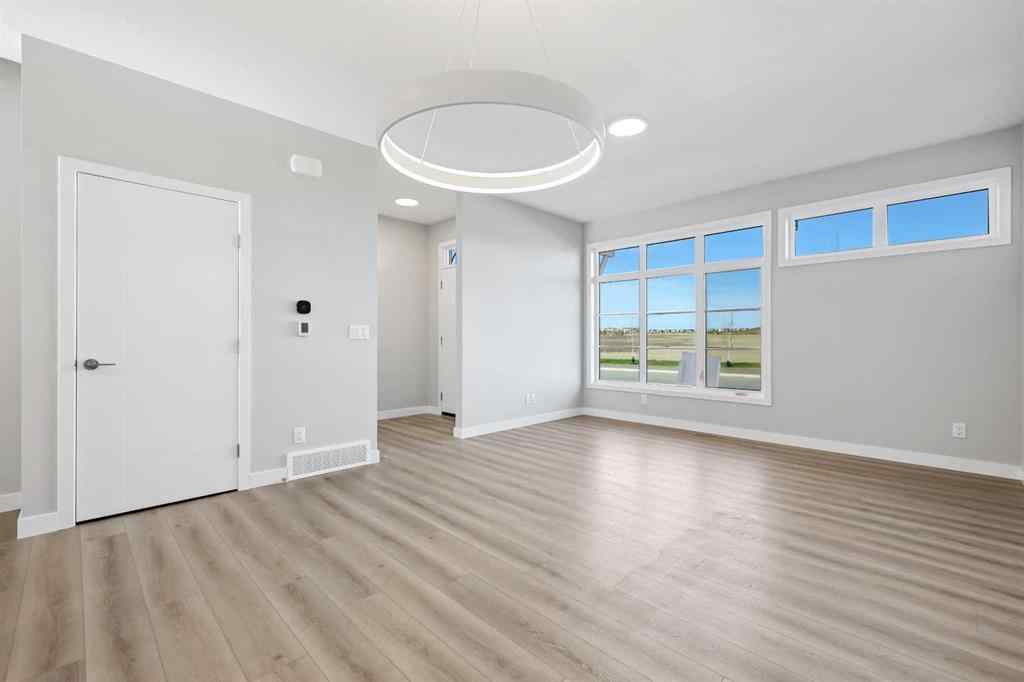 MLS® A2266945 - 7031 Rangeview Avenue SE in Rangeview Calgary, Residential