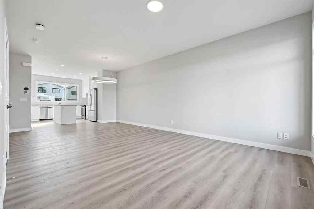 MLS® A2266950 - 7019 Rangeview Avenue SE in Rangeview Calgary, Residential