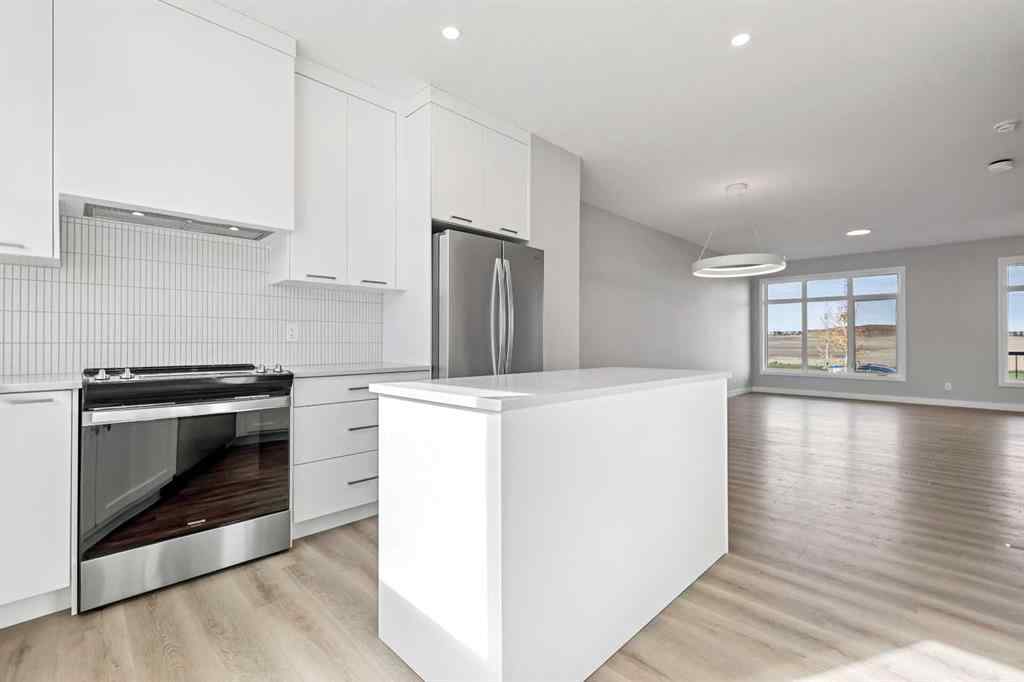 MLS® A2266950 - 7019 Rangeview Avenue SE in Rangeview Calgary, Residential