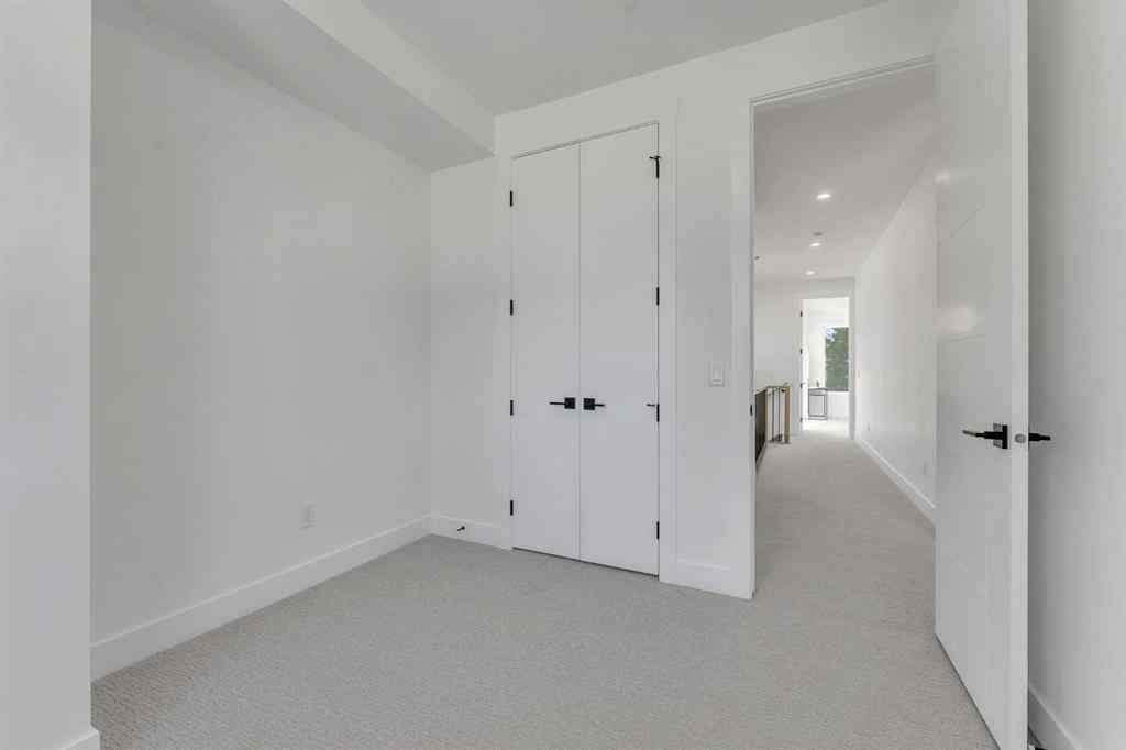 MLS® A2266951 - 454 22 Avenue NE in Winston Heights/Mountview Calgary, Residential