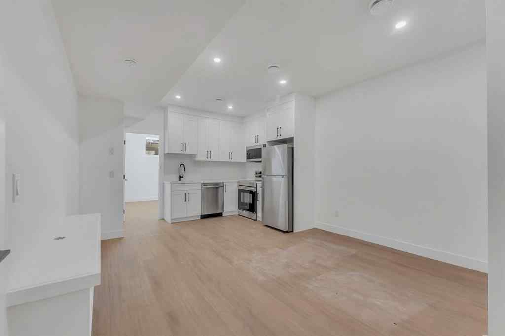 MLS® A2266951 - 454 22 Avenue NE in Winston Heights/Mountview Calgary, Residential