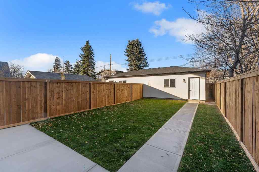 MLS® A2266951 - 454 22 Avenue NE in Winston Heights/Mountview Calgary, Residential
