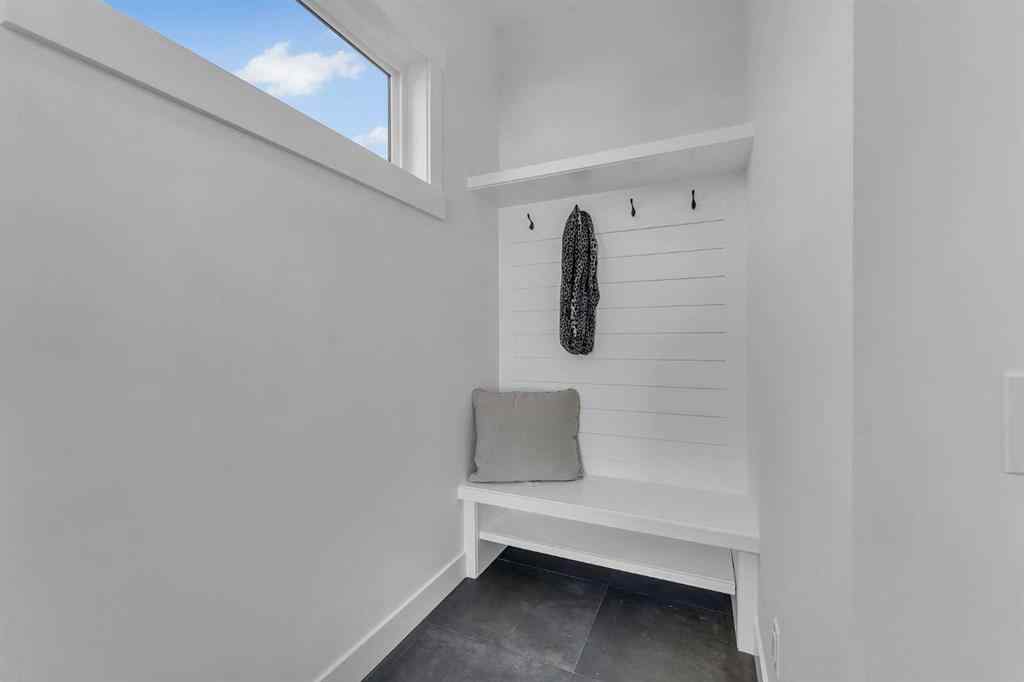 MLS® A2266951 - 454 22 Avenue NE in Winston Heights/Mountview Calgary, Residential