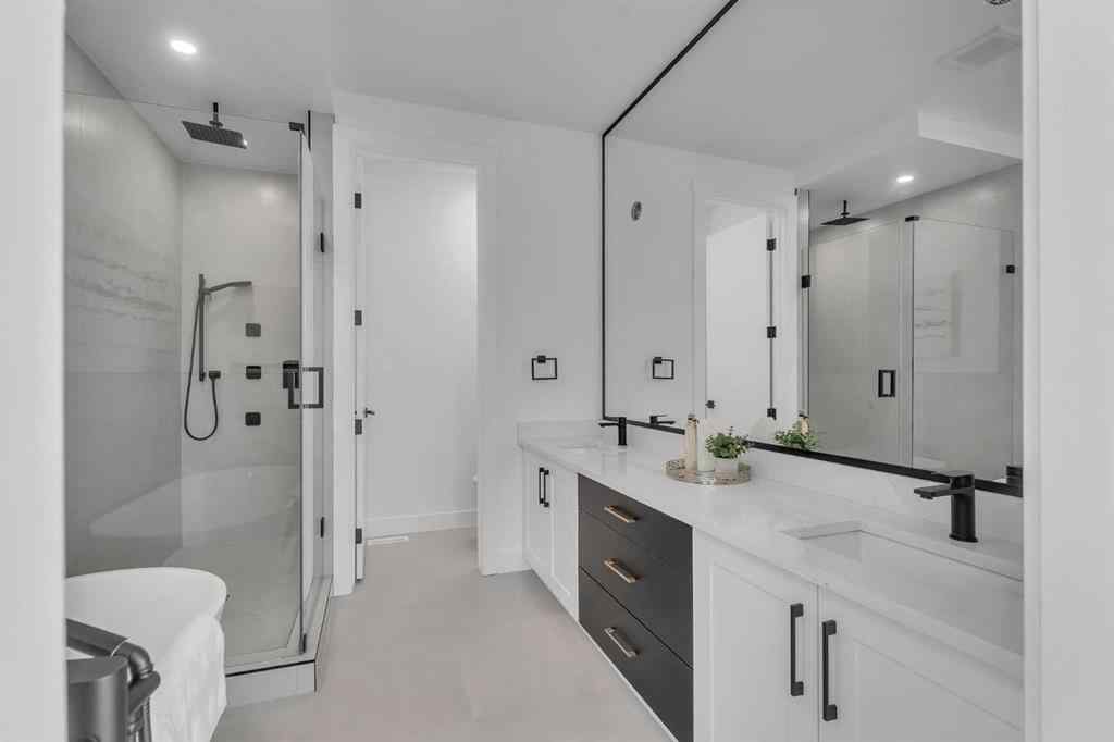 MLS® A2266951 - 454 22 Avenue NE in Winston Heights/Mountview Calgary, Residential