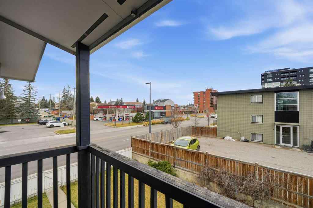 MLS&reg; # A2266952 - Unit #3 2804 17 Avenue SW in Shaganappi Calgary, Residential Open Houses