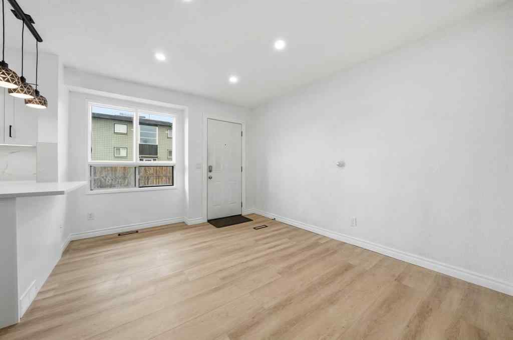 MLS&reg; # A2266952 - Unit #3 2804 17 Avenue SW in Shaganappi Calgary, Residential Open Houses