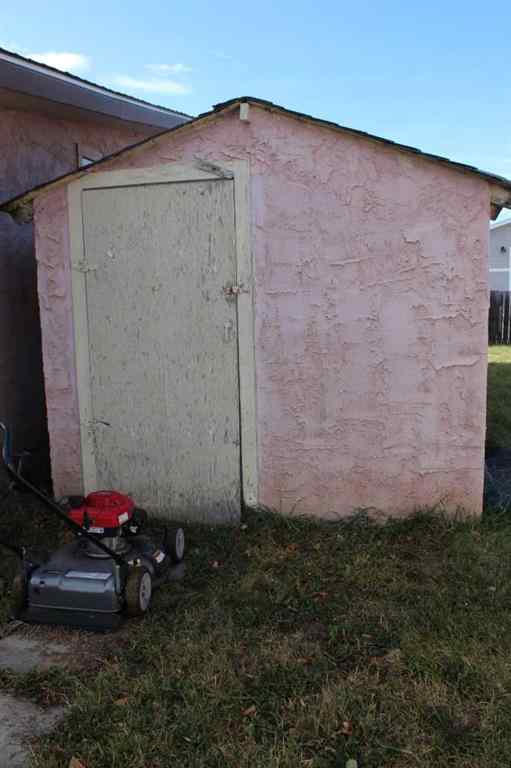 MLS® A2266955 - 139 W 100  S in NONE Raymond, Residential