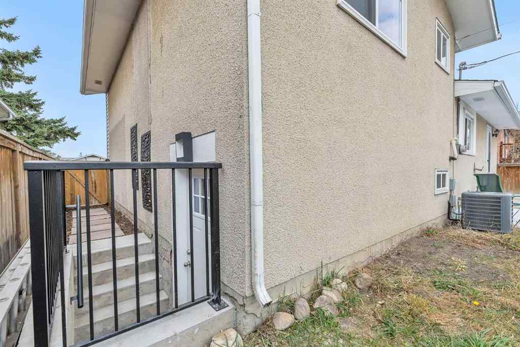 MLS® A2266957 - 220 60 Street SE in Penbrooke Meadows Calgary, Residential