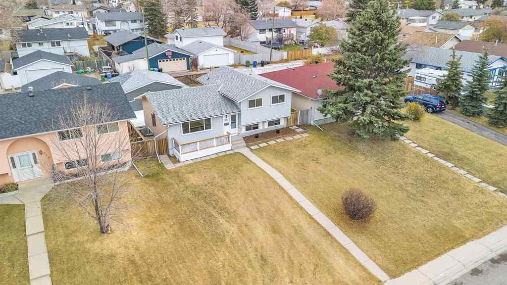 MLS® A2266957 - 220 60 Street SE in Penbrooke Meadows Calgary, Residential