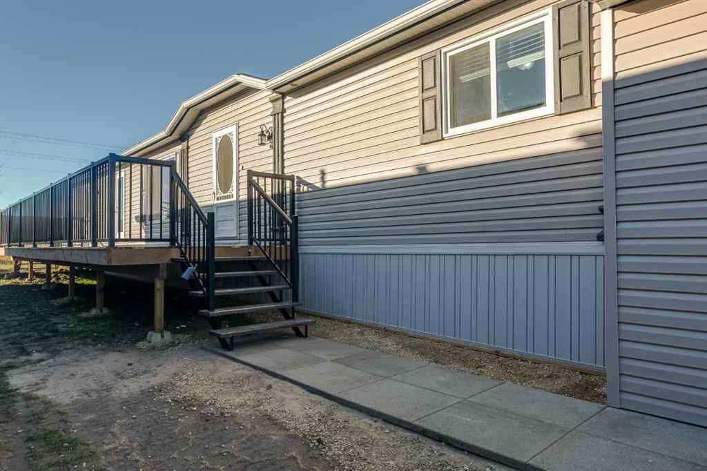 MLS® A2266960 - 18 McKay Place  in Mckay Ranch Blackfalds, Mobile